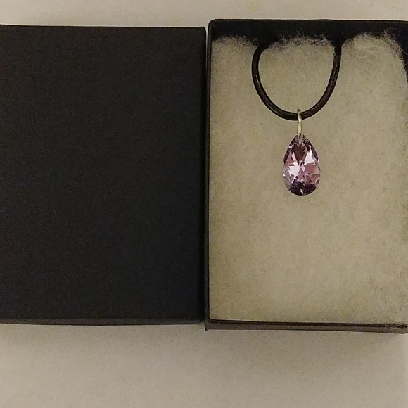 Hibiscus Purple Crystal Teardrop Necklace - Picture 8 of 8